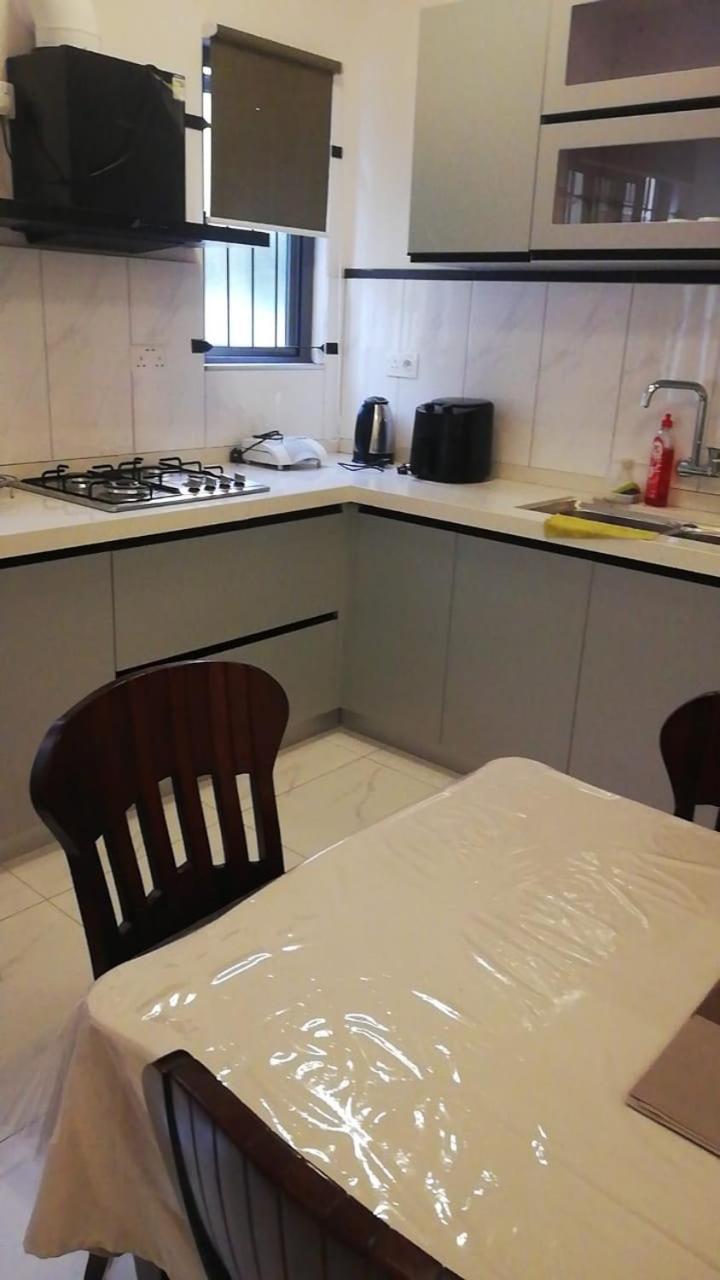 Nayuha Apt B Flic en Flac Exterior photo