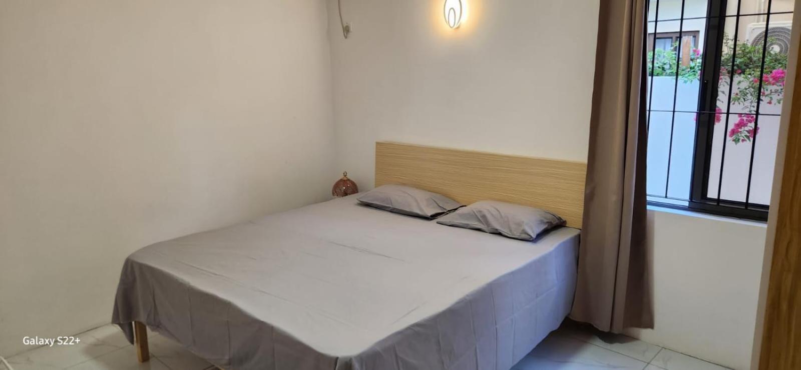 Nayuha Apt B Flic en Flac Exterior photo